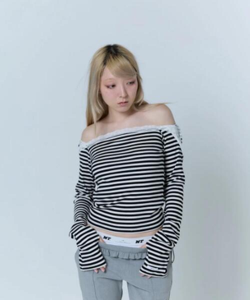neith.（ネイス）の「neith./ネイス/Veil Border Tops（Tシャツ/カットソー・レディース・ピンク/ブラック・F）」の5枚目の写真