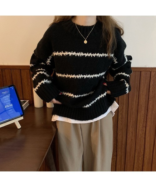 tokohana（トコハナ）の「ニットトップス ボーダー柄 ストライプ柄（ニット/セーター・レディース・ホワイト/ブラック・FREE）」の5枚目の写真