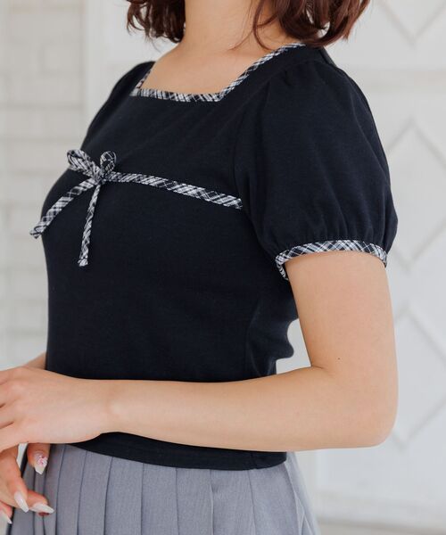 ems excite(エムズエキサイト)の「チェックパイピングTシャツ(Tシャツ/カットソー・レディース・ナチュラル/ブラック/ブラウン/ダークブルー・FREE)」の6枚目の写真