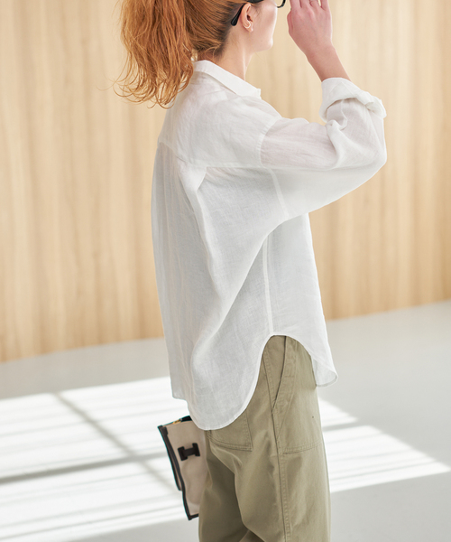 Spick & Span(スピックアンドスパン)の「《程よくすっきりサイズ / 追加》 80リネンカシュクール ミディシャツ(シャツ/ブラウス・レディース・サックスブルー/ホワイト・FREE)」の18枚目の写真