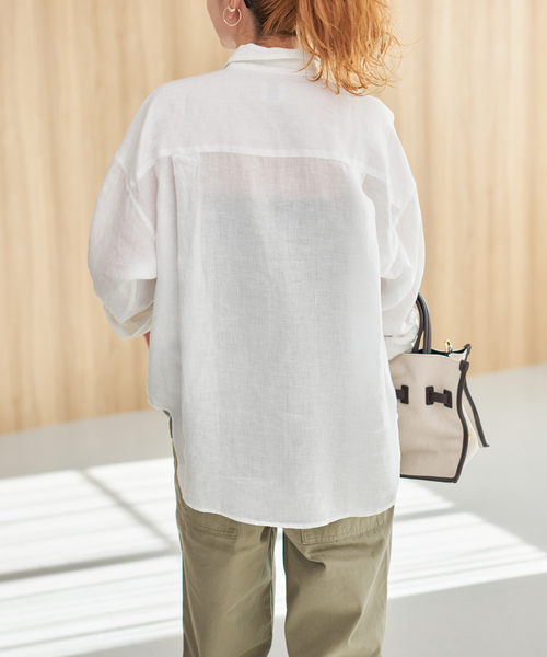 Spick & Span(スピックアンドスパン)の「《程よくすっきりサイズ / 追加》 80リネンカシュクール ミディシャツ(シャツ/ブラウス・レディース・サックスブルー/ホワイト・FREE)」の20枚目の写真