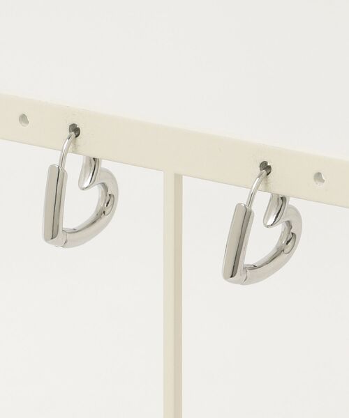 gargle(ガーグル)の「gargle ガーグル:STAINLESS ステンレスシリーズ ハートフープ ピアス(ピアス(両耳用)・レディース・ゴールド/シルバー・FREE)」の3枚目の写真