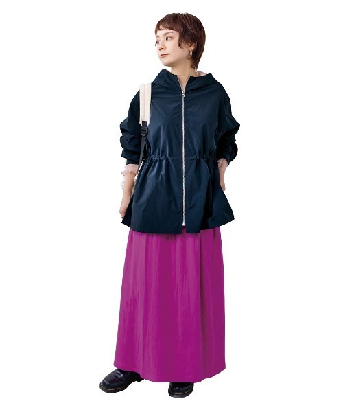 mensha!（メンシャ）の「ｍｅｎｓｈａ！　外側撥水（はっすい）加工＆ＵＶカット　内側ガーゼのドロストパーカー（マウンテンパーカー・レディース・ベージュ系その他/ネイビー系・M/L/LL/3L）」の3枚目の写真