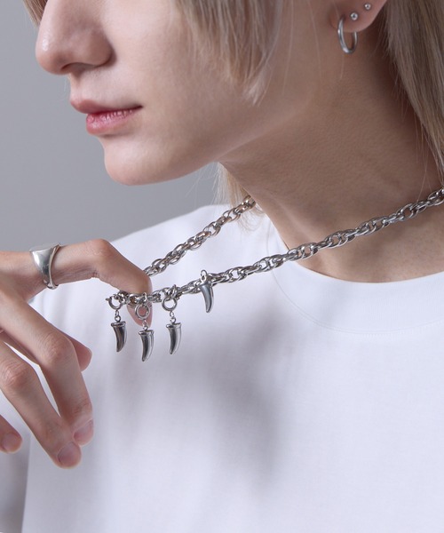 EMMA CLOTHES（エマクローズ）の「chain claw necklace / チェーンクローネックレス【黒色コラボ】（ネックレス・メンズ・シルバー・FREE）」の4枚目の写真