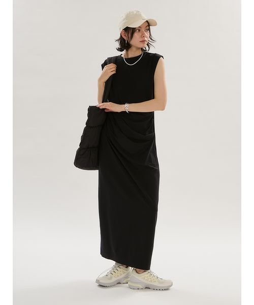 emmi（エミ）の「【ICEDFABRIC＋(R)】ドレープカットソーワンピース/接触冷感（ワンピース・レディース・ライトブルー/ブラック・F）」の2枚目の写真