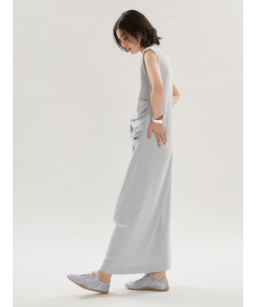 emmi（エミ）の「【ICEDFABRIC＋(R)】ドレープカットソーワンピース/接触冷感（ワンピース・レディース・ライトブルー/ブラック・F）」の9枚目の写真