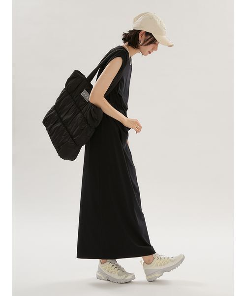 emmi（エミ）の「【ICEDFABRIC＋(R)】ドレープカットソーワンピース/接触冷感（ワンピース・レディース・ライトブルー/ブラック・F）」の13枚目の写真