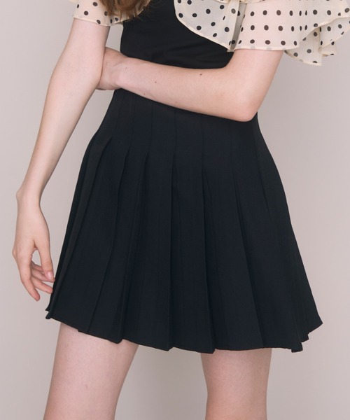 Noelie(ノエリー)の「プリーツスカート(スカート・レディース・ホワイト/ブラック/グレー・SMALL/MEDIUM)」の1枚目の写真