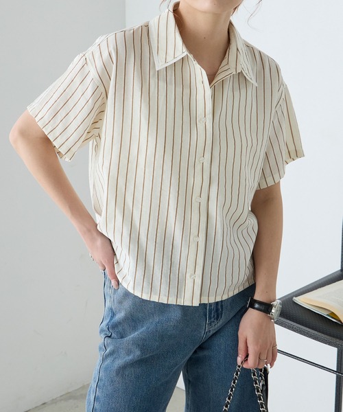 BONLECILL（ボンルシール）の「ラメストライプレイヤード襟半袖シャツ（シャツ/ブラウス・レディース・イエロー/アイボリー/ピンク/ブルー・FREE）」の17枚目の写真