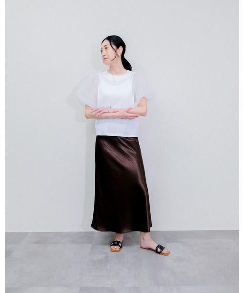 Julep(ジュレップ)の「Satin Skirt(スカート・レディース・ブラック/ベージュ/ライトグレー/ブラウン・MEDIUM)」の7枚目の写真