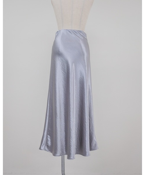 Julep(ジュレップ)の「Satin Skirt(スカート・レディース・ブラック/ベージュ/ライトグレー/ブラウン・MEDIUM)」の16枚目の写真