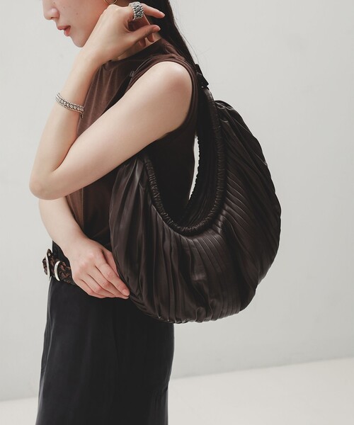 Demi-Luxe BEAMS(デミルクス ビームス)の「BOGKI / リブル ショルダーバッグ(トートバッグ・レディース・ブラック/ブラウン・ONE SIZE)」の4枚目の写真