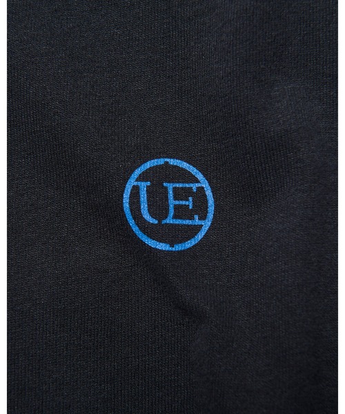 uniform experiment(ユニフォームエクスペリメント)の「GRADATION LOGO L/S TEE(Tシャツ/カットソー・メンズ・ホワイト/ブラック・1/2/3/4/5)」の5枚目の写真