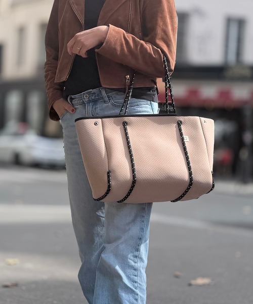 q bag paris（キューバッグパリ）の「zip M ジップ ネオプレーン トートバッグ（トートバッグ・レディース・ブラック/グレー/ダークグレー/サンドベージュ/ブラック系その他/ホワイト×ライトグレー・FREE）」の6枚目の写真