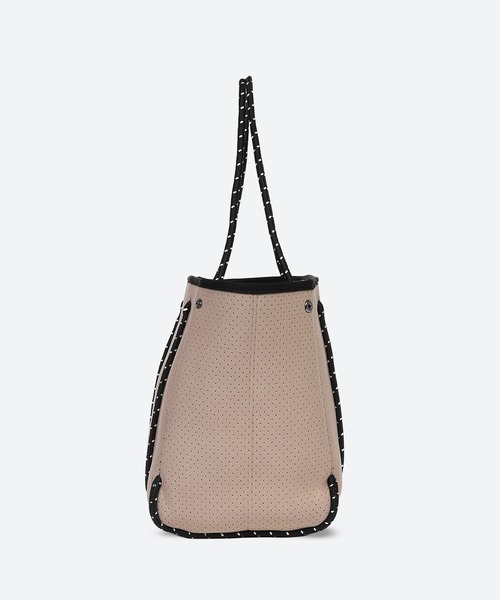 q bag paris（キューバッグパリ）の「zip M ジップ ネオプレーン トートバッグ（トートバッグ・レディース・ブラック/グレー/ダークグレー/サンドベージュ/ブラック系その他/ホワイト×ライトグレー・FREE）」の21枚目の写真