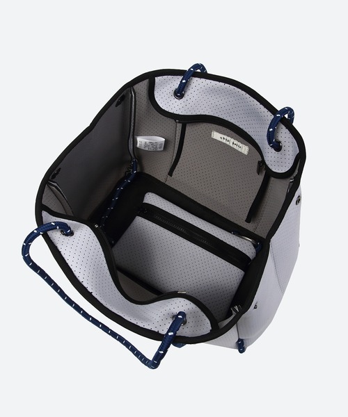 q bag paris（キューバッグパリ）の「zip M ジップ ネオプレーン トートバッグ（トートバッグ・レディース・ブラック/グレー/ダークグレー/サンドベージュ/ブラック系その他/ホワイト×ライトグレー・FREE）」の16枚目の写真