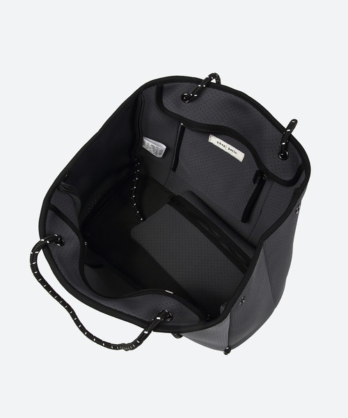 q bag paris（キューバッグパリ）の「zip M ジップ ネオプレーン トートバッグ（トートバッグ・レディース・ブラック/グレー/ダークグレー/サンドベージュ/ブラック系その他/ホワイト×ライトグレー・FREE）」の17枚目の写真