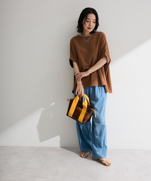 Green Parks(グリーンパークス)の「【適ON】超冷感タック入りオーバーサイズプルオーバー(Tシャツ/カットソー・レディース・ブラック/レッド/オフホワイト/キャメル・FREE)」の5枚目の写真