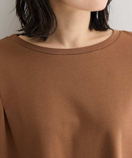 Green Parks(グリーンパークス)の「【適ON】超冷感タック入りオーバーサイズプルオーバー(Tシャツ/カットソー・レディース・ブラック/レッド/オフホワイト/キャメル・FREE)」の12枚目の写真