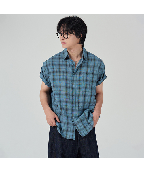 OWSA（オウサ）の「チェックロールアップ半袖シャツ2カラー（シャツ/ブラウス・メンズ・チャコール/ブルー・MEDIUM/LARGE）」の2枚目の写真