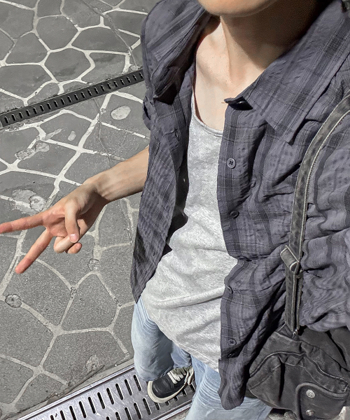 OWSA（オウサ）の「チェックロールアップ半袖シャツ2カラー（シャツ/ブラウス・メンズ・チャコール/ブルー・MEDIUM/LARGE）」の22枚目の写真