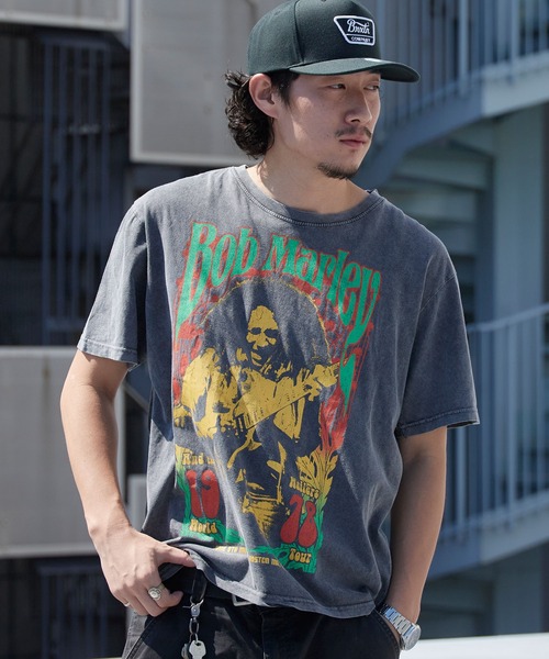 ROOPTOKYO(ループトウキョウ)の「Bob Marley/ボブ・マーリー Unisex Stone Wash T-shirt:1978(Charcoal Grey) バンドTシャツ プリントTシャツ 半袖 クルーネック ロック ストリート メンズ レディース 秋 秋服 2026年秋冬(Tシャツ/カットソー・メンズ・ブラック・S/M/L/XL)」の12枚目の写真
