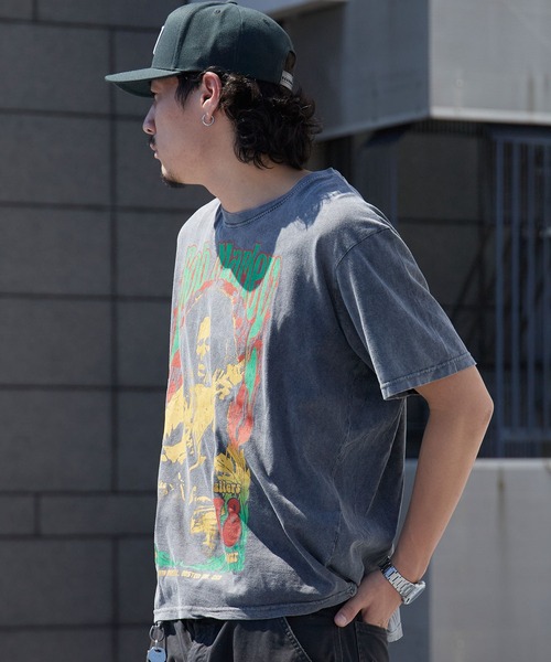 ROOPTOKYO(ループトウキョウ)の「Bob Marley/ボブ・マーリー Unisex Stone Wash T-shirt:1978(Charcoal Grey) バンドTシャツ プリントTシャツ 半袖 クルーネック ロック ストリート メンズ レディース 秋 秋服 2026年秋冬(Tシャツ/カットソー・メンズ・ブラック・S/M/L/XL)」の10枚目の写真