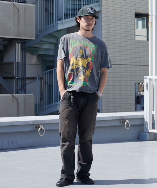 ROOPTOKYO(ループトウキョウ)の「Bob Marley/ボブ・マーリー Unisex Stone Wash T-shirt:1978(Charcoal Grey) バンドTシャツ プリントTシャツ 半袖 クルーネック ロック ストリート メンズ レディース 秋 秋服 2026年秋冬(Tシャツ/カットソー・メンズ・ブラック・S/M/L/XL)」の8枚目の写真