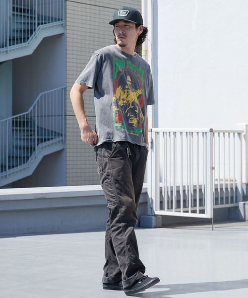 ROOPTOKYO(ループトウキョウ)の「Bob Marley/ボブ・マーリー Unisex Stone Wash T-shirt:1978(Charcoal Grey) バンドTシャツ プリントTシャツ 半袖 クルーネック ロック ストリート メンズ レディース 秋 秋服 2026年秋冬(Tシャツ/カットソー・メンズ・ブラック・S/M/L/XL)」の4枚目の写真