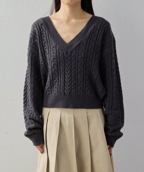 UNFORM(アンフォーム)の「【2026AW Debut】【UNFORM】ケーブルショートニット(ニット/セーター・レディース・チャコールグレー/ネイビー・FREE)」の9枚目の写真