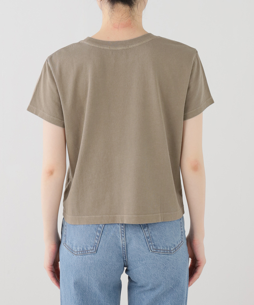 AGOLDE(エーゴールドイー)の「【AGOLDE / エーゴールドイー】ADINE SHRUNKEN TEE(Tシャツ/カットソー・レディース・ベージュ・FREE)」の9枚目の写真