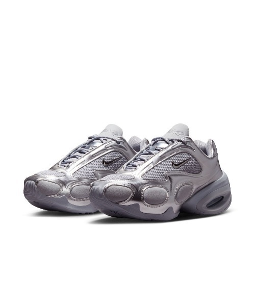 NIKE(ナイキ)の「NIKE Air Max Muse(ナイキ エア マックス ミューズ)(スニーカー・レディース・シルバー系・28cm/28.5cm/29cm/25cm/25.5cm/26cm/26.5cm/27cm/27.5cm/23cm/23.5cm/24cm/24.5cm)」の1枚目の写真