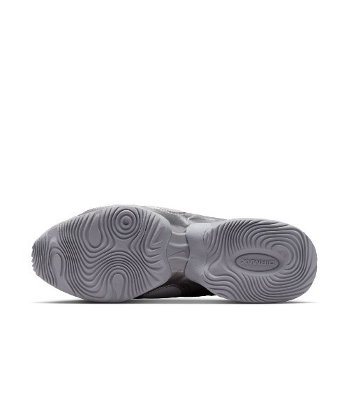NIKE(ナイキ)の「NIKE Air Max Muse(ナイキ エア マックス ミューズ)(スニーカー・レディース・シルバー系・28cm/28.5cm/29cm/25cm/25.5cm/26cm/26.5cm/27cm/27.5cm/23cm/23.5cm/24cm/24.5cm)」の2枚目の写真