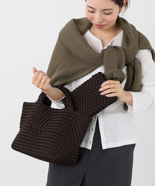 NAGHEDI(ナゲディ)の「【NAGHEDI】スモールトートバッグ-St Barths Small Tote(トートバッグ・レディース・ベージュ/ダークブラウン・S)」の14枚目の写真