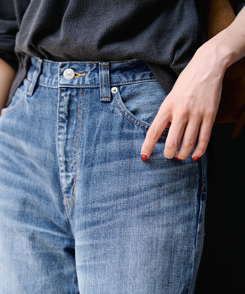 FRAMeWORK(フレームワーク)の「DENIM DELIGHT DAYS セルヴィッチデニムワイドジーンズ(デニムパンツ・レディース・ブルー系その他・26/28/30)」の10枚目の写真