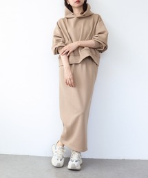 ショートフーディー×タイトスカートSET