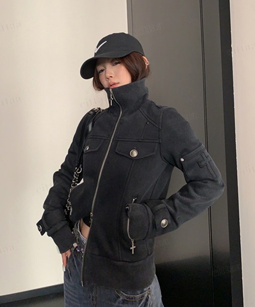 Dalfwin(ダールフィン)の「Y2Kクロスデザインピグメント加工ダブルジップジャケット(ライダースジャケット・レディース・ブラック・FREE)」の2枚目の写真