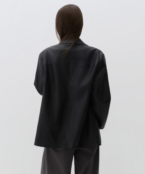 MUSINSA STANDARD WOMAN（ムシンサスタンダードウーマン）の「ウーマンズシンセティックレザーカーコート[ブラック]（ライダースジャケット・レディース・その他・SMALL/MEDIUM/LARGE）」の3枚目の写真