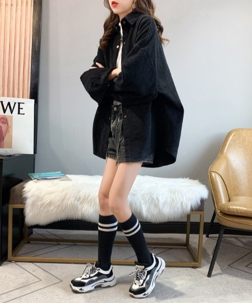 MELT(メルト)の「ルーズシルエットボリューム袖オーバーサイズシャツジャケット(シャツ/ブラウス・レディース・パープル/ベージュ/ブラック・FREE)」の5枚目の写真