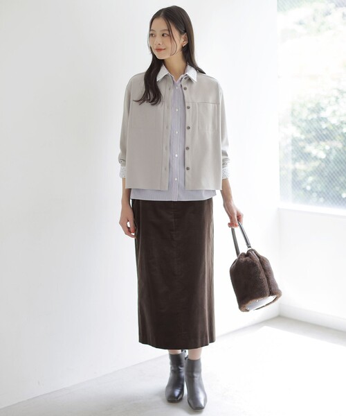 J.PRESS(ジェイプレス)の「【WEB限定カラーあり】AIR DUROY LIGHT スカート(スカート・レディース・グレー系/ベージュ系/ダークブラウン系・7/9/11)」の4枚目の写真