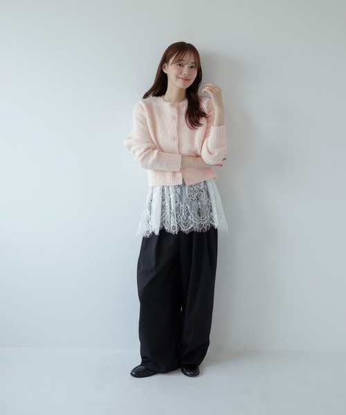 AMUU. PRECIEUSE(アムープレシューズ)の「シャギークルーネックカーディガン(カーディガン/ボレロ・レディース・グレー/ブラック/ピンク/オフホワイト・FREE)」の11枚目の写真
