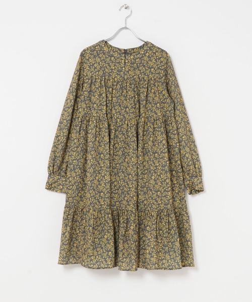 URBAN RESEARCH ROSSO WOMEN（アーバンリサーチ　ロッソ）の「『WEB限定』スモールフラワープリントティアードワンピース（ワンピース・レディース・ブラック系その他/イエロー・FREE）」の16枚目の写真