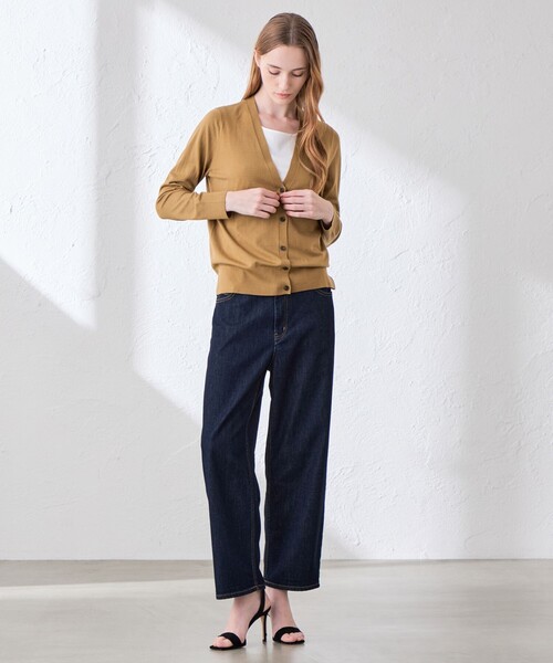 MACKINTOSH LONDON(マッキントッシュ ロンドン)の「【WEB・一部店舗限定】リアプレーンニットカーディガン(カーディガン/ボレロ・レディース・ブルー系その他2/ブラウン系その他2/ブラック/グレー系その他・38)」の11枚目の写真