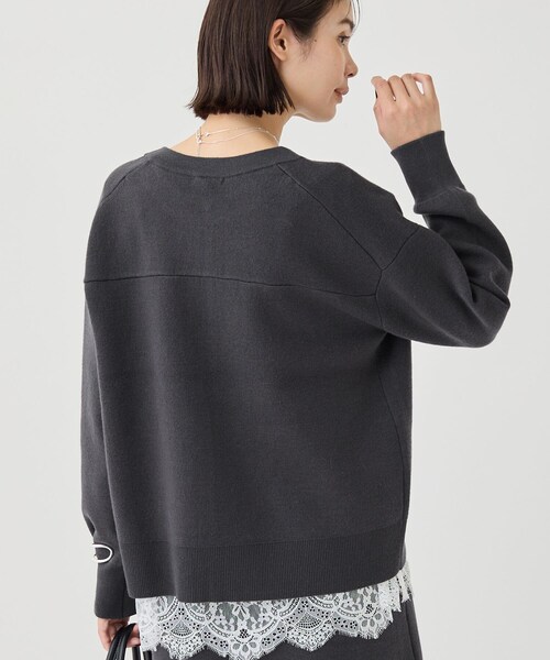 INDIVI（インディヴィ）の「【SETUP可／袖口裏 配色】ウーリーWフェイスニット（ニット/セーター・レディース・チャコールグレー/ブラウン系8/ライトグレー系8・05/38/15 /34/13）」の11枚目の写真