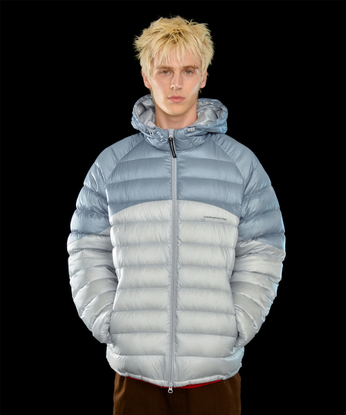 LMCの「コントラスト ライトウェイト ダウンジャケット グレー(ダウンジャケット/コート・レディース・その他・SMALL/MEDIUM/LARGE/X-LARGE)」の2枚目の写真