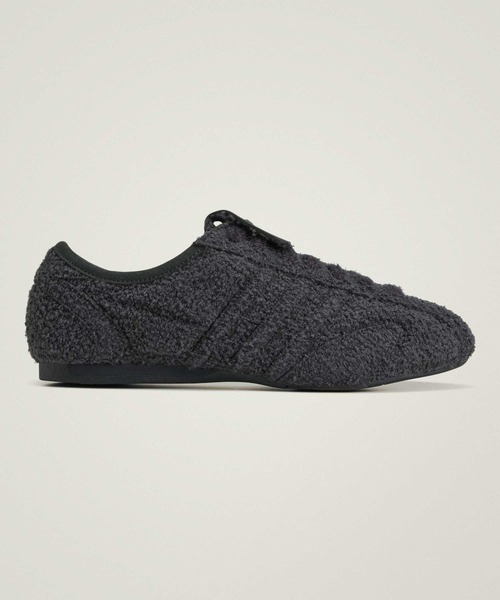  by Stella McCartney 黒スニーカー adidas by Stella McCartney スポーツウェア 76 / adidas by Stella