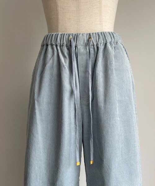 Jena espace merveilleux(ジェナ エスパスメルヴェイユ)の「コーデュロイイージーパンツ 秋服(その他パンツ・レディース・ブルー系その他/アイボリー・FREE)」の8枚目の写真