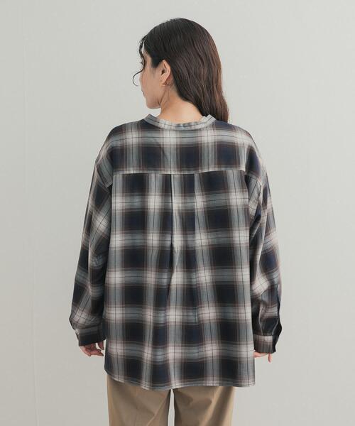 URBAN RESEARCH DOORS（アーバンリサーチドアーズ）の「チェックスキッパーシャツ（シャツ/ブラウス・レディース・チャコールグレー/ネイビー・FREE）」の21枚目の写真
