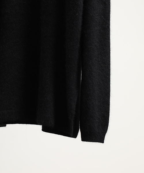 wjk black（ﾀﾞﾌﾞﾙｼﾞｪｲｹｲﾌﾞﾗｯｸ）の「【wjk black】≪STUDIOUS限定≫ラクーンシャギークルーネックニット（ニット/セーター・メンズ・ブラック/ワインレッド/サンドベージュ・3/2/1）」の16枚目の写真