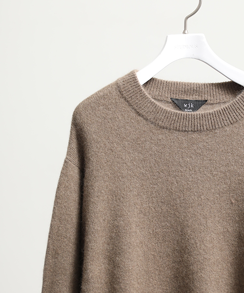 wjk black（ﾀﾞﾌﾞﾙｼﾞｪｲｹｲﾌﾞﾗｯｸ）の「【wjk black】≪STUDIOUS限定≫ラクーンシャギークルーネックニット（ニット/セーター・メンズ・ブラック/ワインレッド/サンドベージュ・3/2/1）」の19枚目の写真